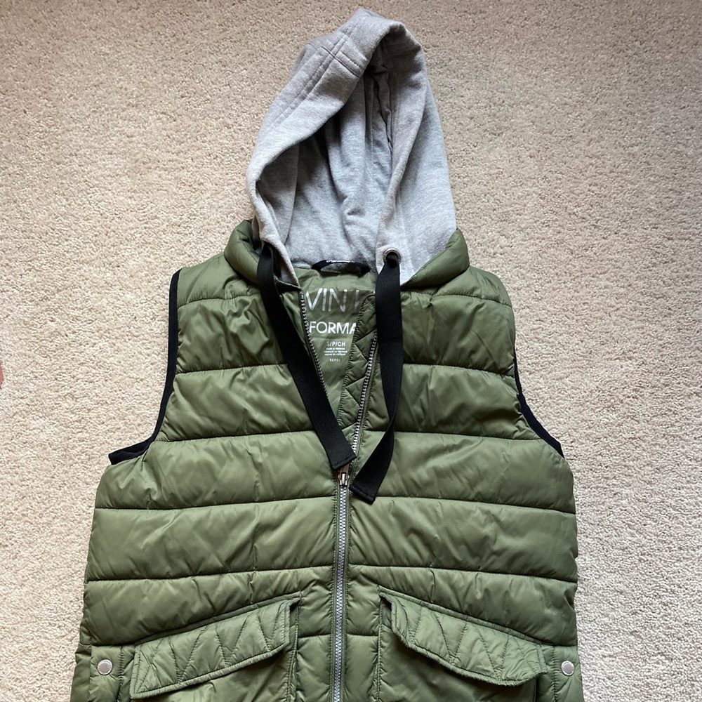 Calvin Klein Puff Vest in Olive green size S